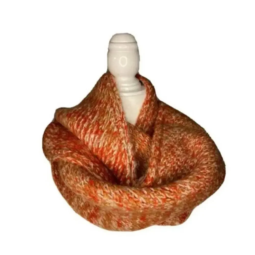 NEW NWT $60 Frye and Co. Space Dyed Women’s Infinity Holiday Gift Scarf